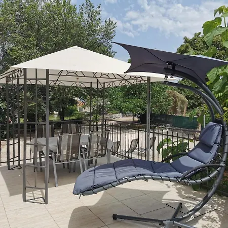 בית נופש House